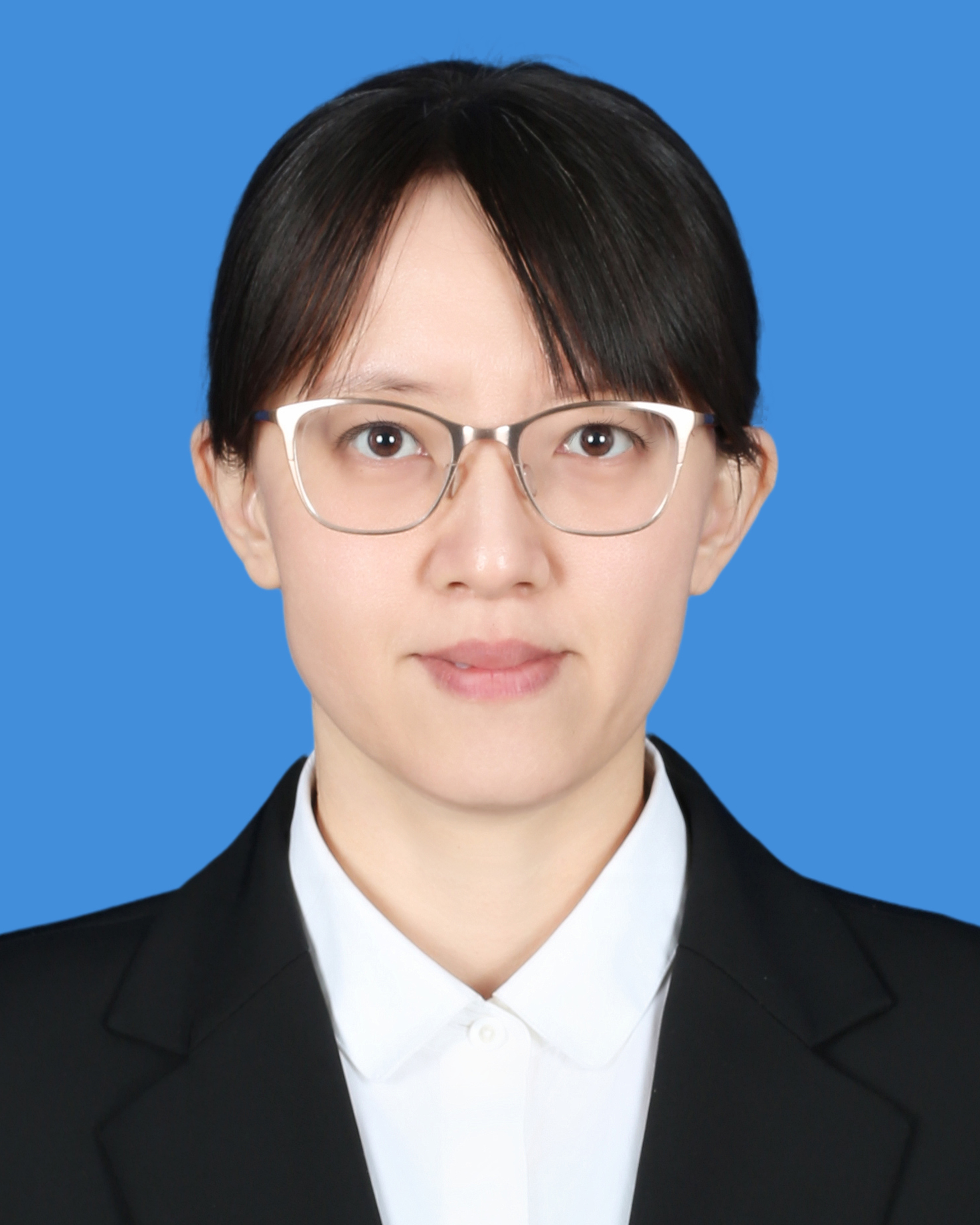 丁琳.jpg